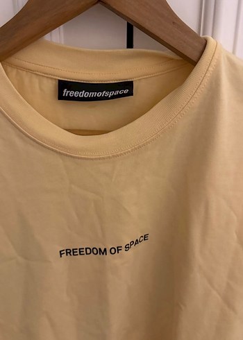 Kadın Sarı Kısa Kollu Pamuklu Tişört - Görsel 2