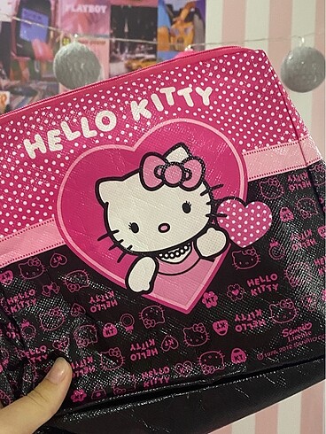 Hello kittyli makyaj çantası