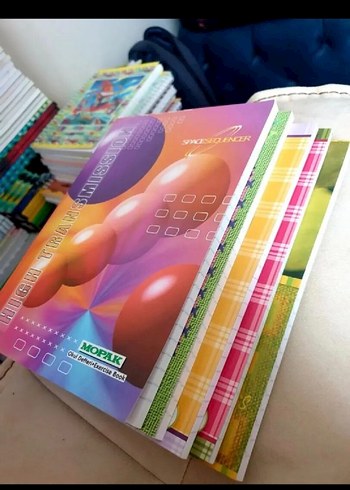 Beden Pembe Pastel Renkli Yaprak Desenli Defter