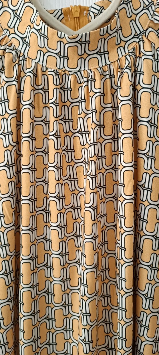 Uzun Sarı Elbise - Görsel 2