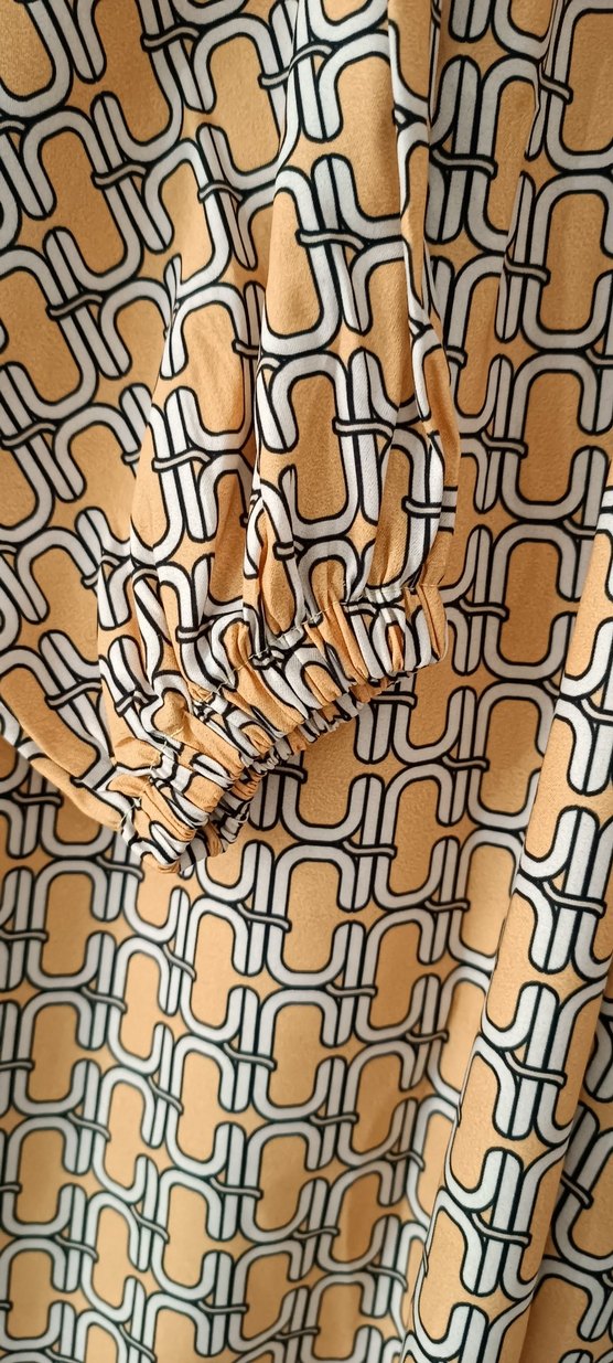 Uzun Sarı Elbise - Görsel 3