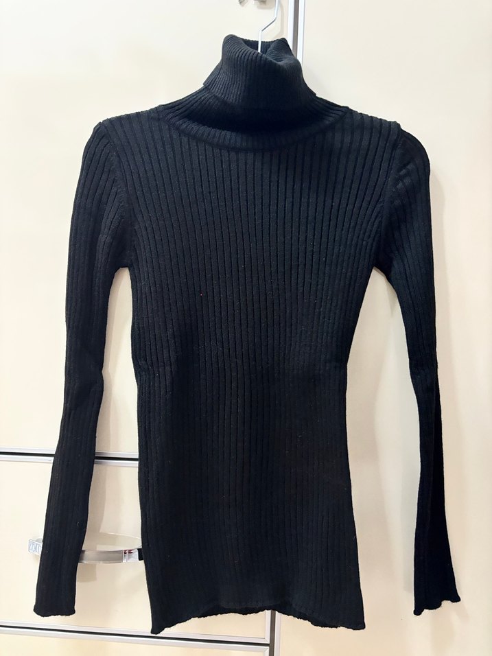 Siyah Kadın Balıkçı Yaka Triko Kazak - Görsel 2