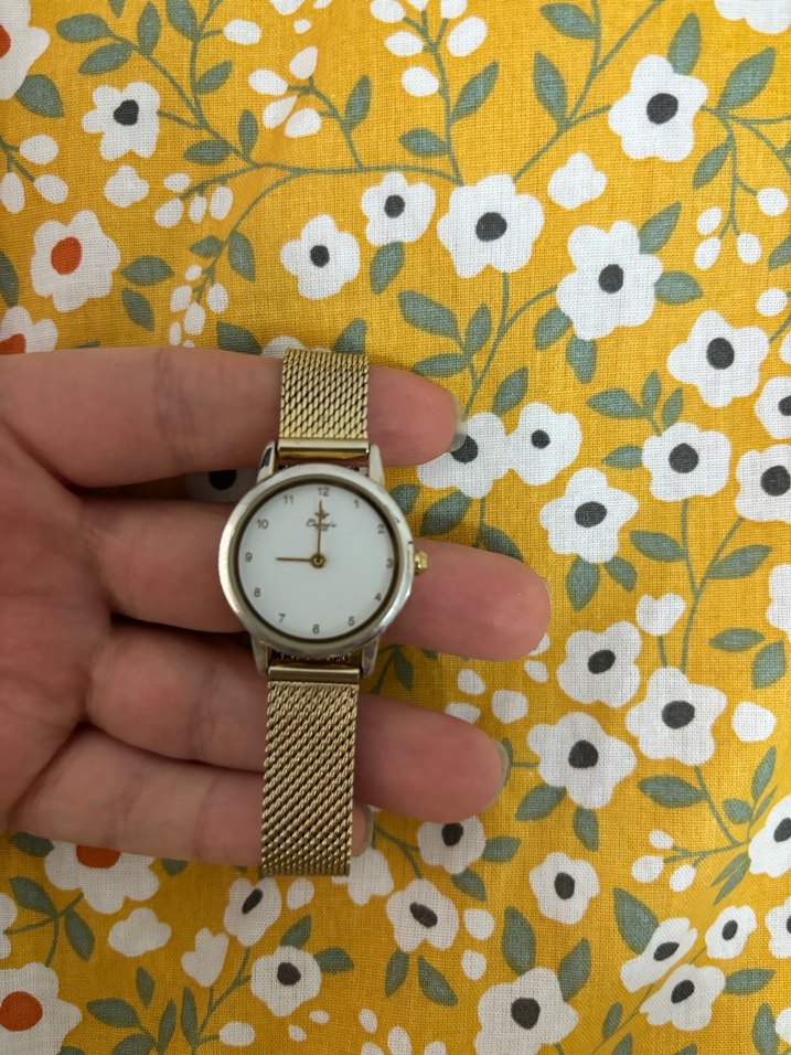 Altın Renk Minimalist Kadın Kol Saati - Görsel 2