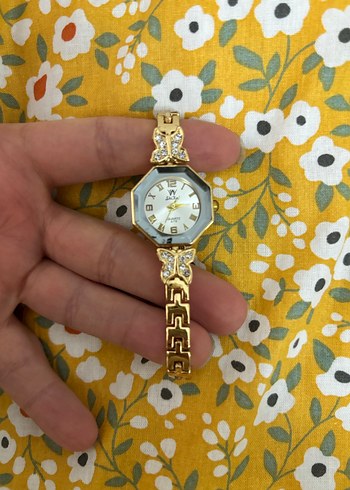 Zincir Detaylı Altın Renk Kadın Kol Saati - Görsel 2