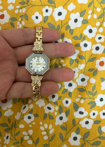 Zincir Detaylı Altın Renk Kadın Kol Saati - Görsel 3