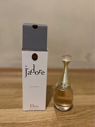 Dior jadore parfüm