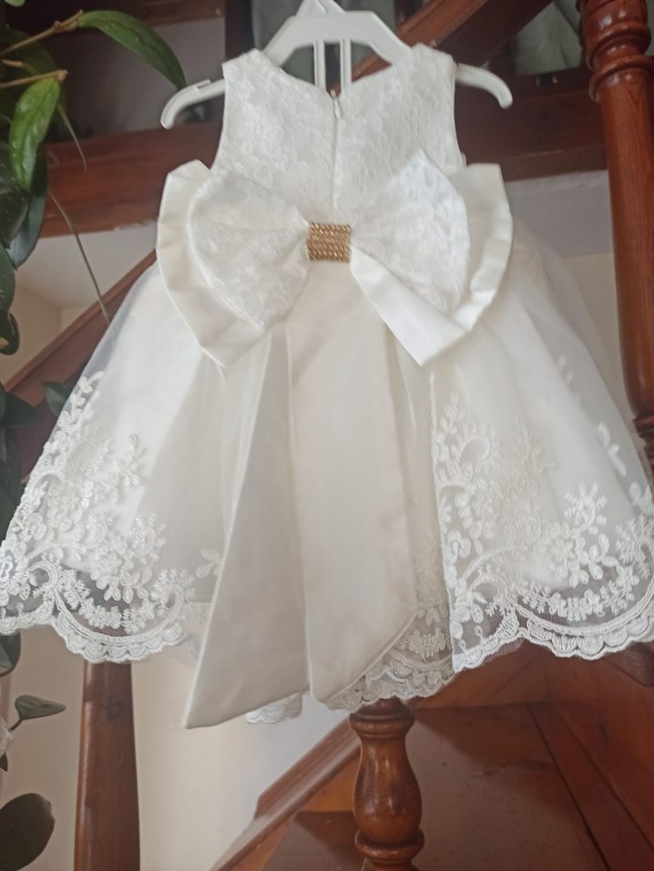 Kız Çocuk Beyaz Dantel İşlemeli Elbise - Görsel 4
