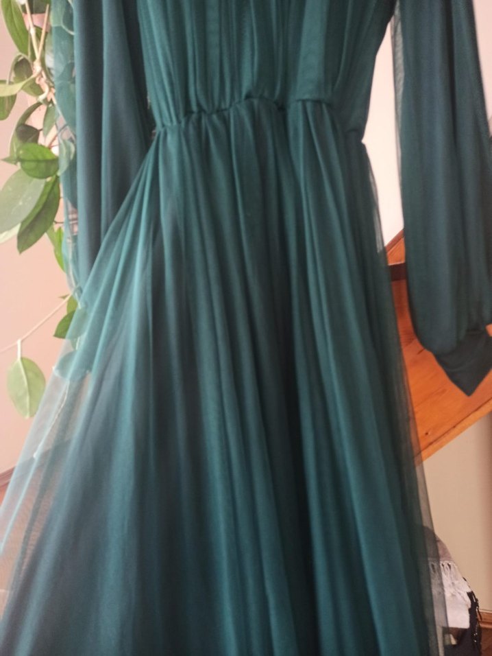 Uzun Kollu, Yüksek Yakalı Yeşil Gotik Elbise - Görsel 3