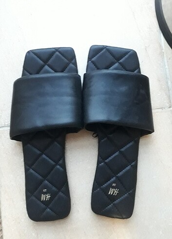 H&M terlik