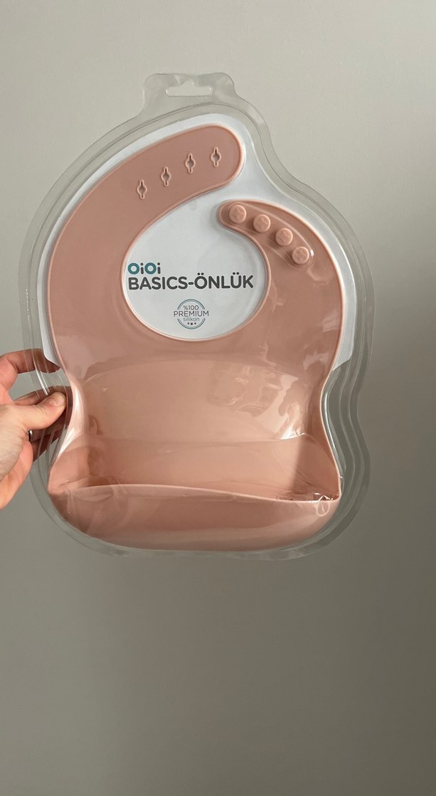 Bej Baskılı Bebek Önlüğü - Görsel 2