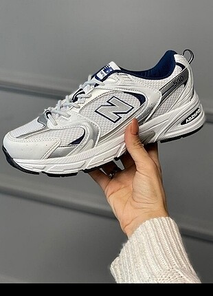 NEW BALANCE 530 BEYAZ LACİVERT