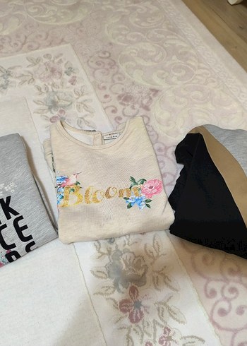 Beyaz Çiçek Baskılı Kız Sweatshirt - Görsel 2