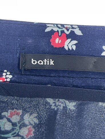 s Beden lacivert Renk Batik Midi Etek %70 İndirimli.