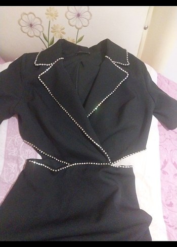 siyah tas detayli mini elbise - Görsel 3