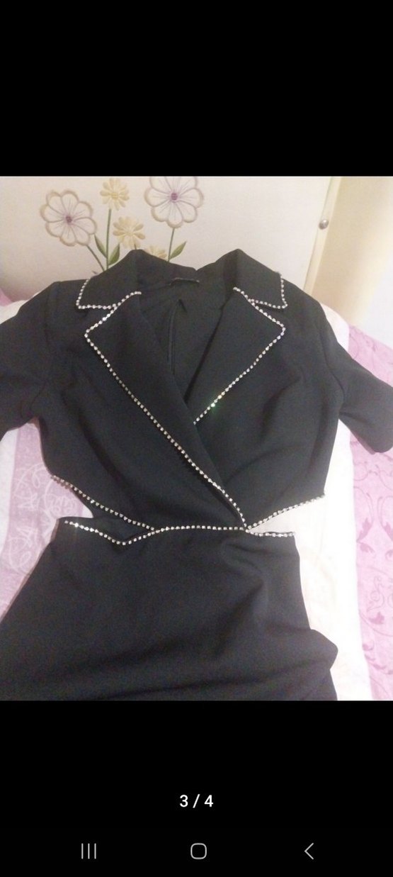 siyah tas detayli mini elbise - Görsel 3