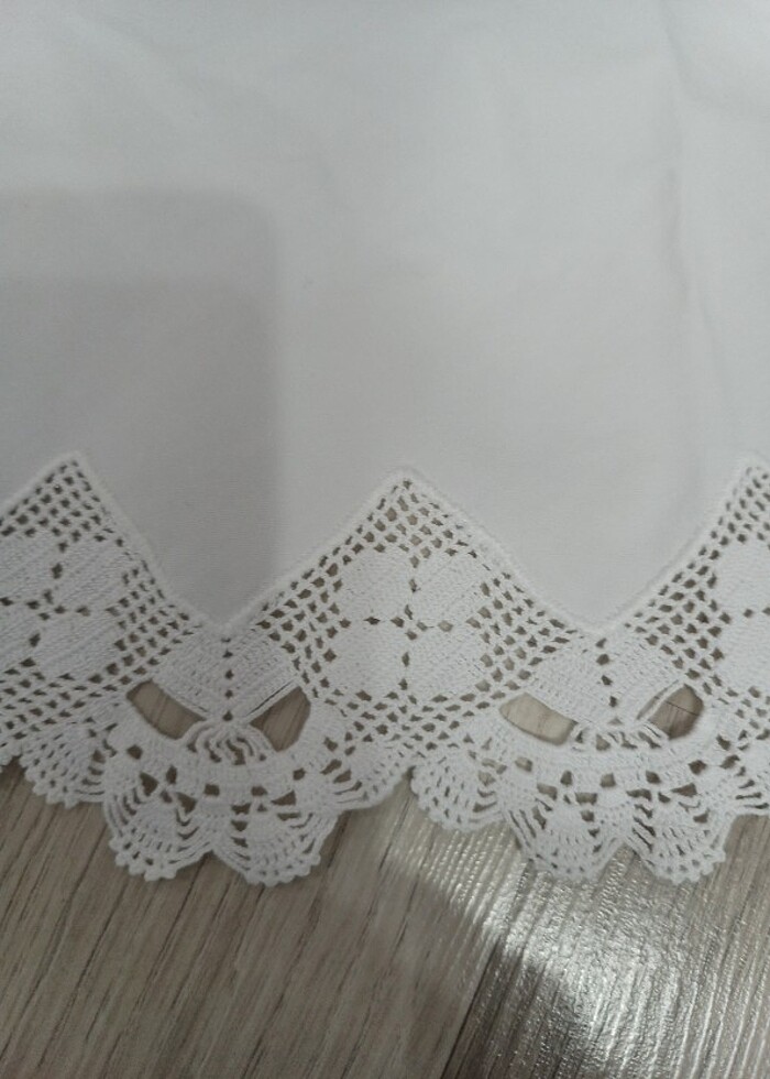 Dantelli yuvarlak masa örtüsü ve 6 peçete  - Görsel 2