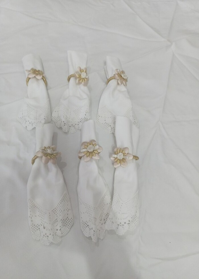 Dantelli yuvarlak masa örtüsü ve 6 peçete  - Görsel 3