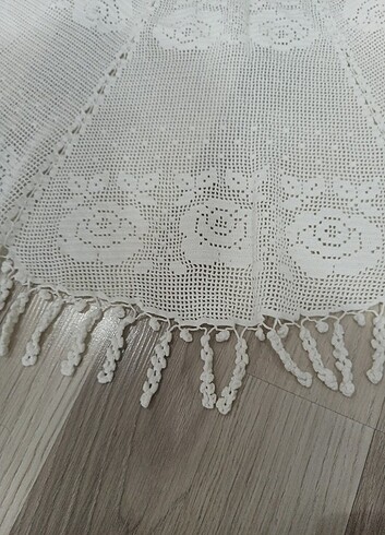 Dantel yuvarlak masa örtüsü - Görsel 4