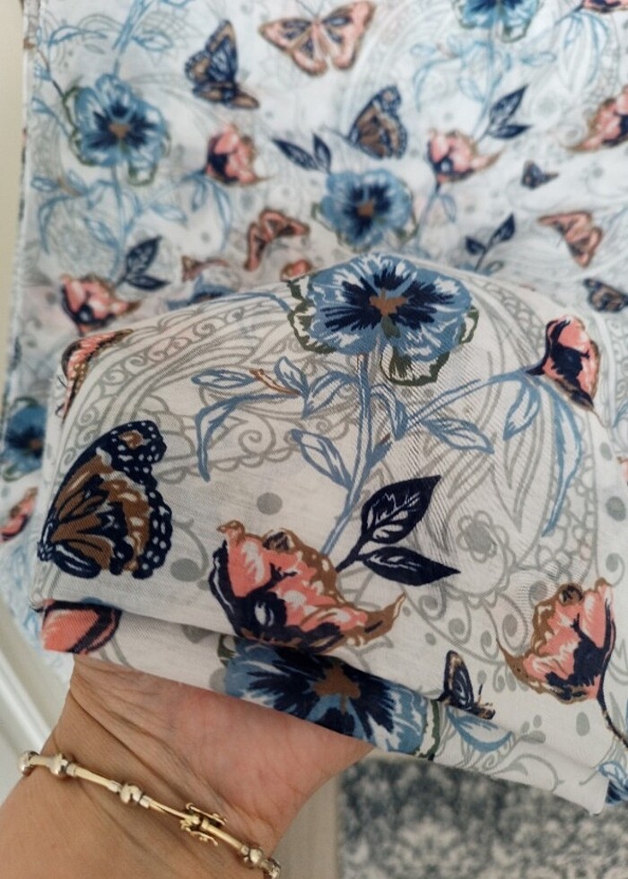 Kelebek desenli şal  - Görsel 4