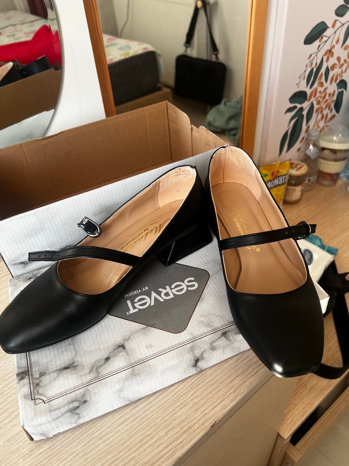 Klasik Siyah Tokalı Kadın Topuklu Ayakkabı - Görsel 3