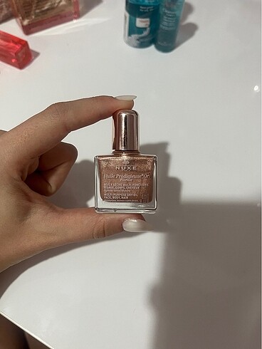 Nuxe Işıltılı Yağ - Görsel 2