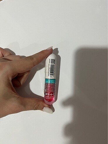 Essence Lip Oil 02 - Görsel 2