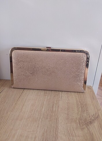  Beden ten rengi Renk Abiye çantası şık ve güzel 