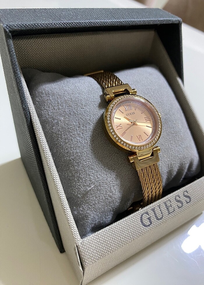 Guess saat - Görsel 2