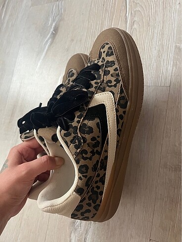 Bershka leopar ayakkabı