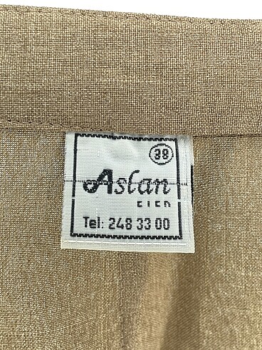38 Beden çeşitli Renk Diğer Kumaş Pantolon %70 İndirimli.