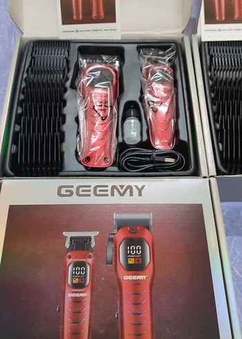 Kırmızı Geemy Dijital Ekran Saç ve sakal Kesme Makinesi