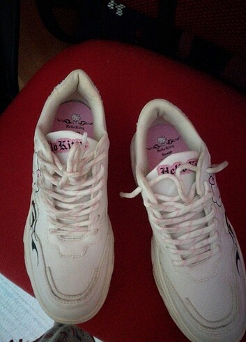 38 Beden beyaz Renk Berska hello kity spor ayakkabı 
