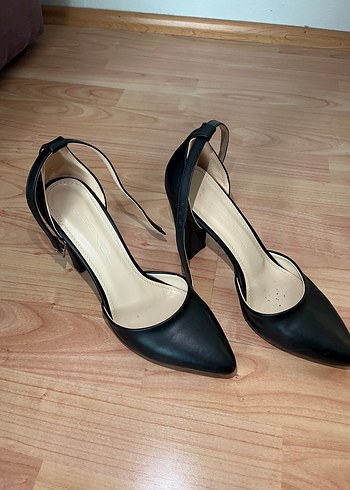 Diğer Siyah Deri Stiletto Topuklu Kadın Ayakkabı