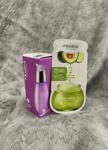 FRUDIA Blueberry Hydrating Serum 50 G
