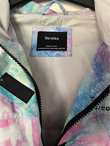 s Beden BERSHKA Yağmurluk