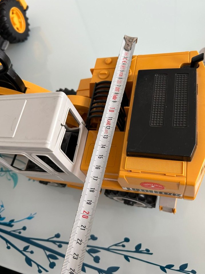 Sarı Liebherr Oyuncak Kepçe - Görsel 4