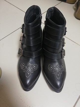 Kullanılmamış kovboy bot