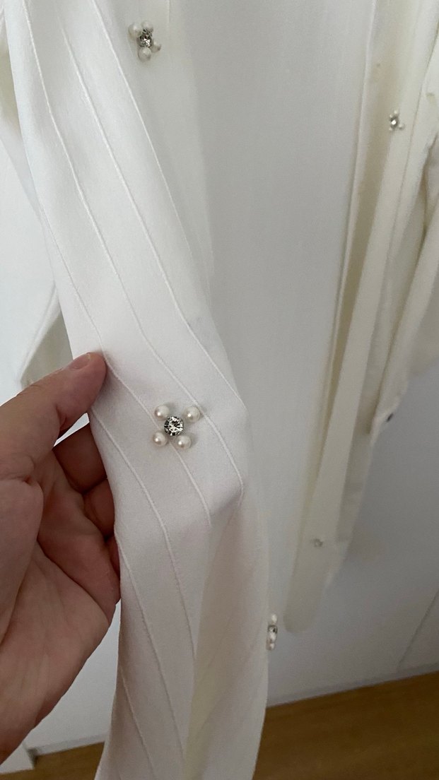 Uzun Kollu Beyaz Nakışlı Keten Gömlek - Görsel 5