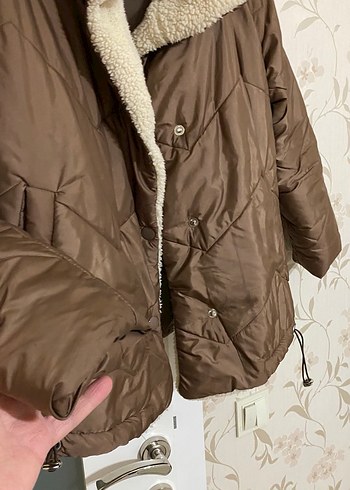 Kahverengi Kadın Peluş Detaylı Kışlık Ceket - Görsel 3
