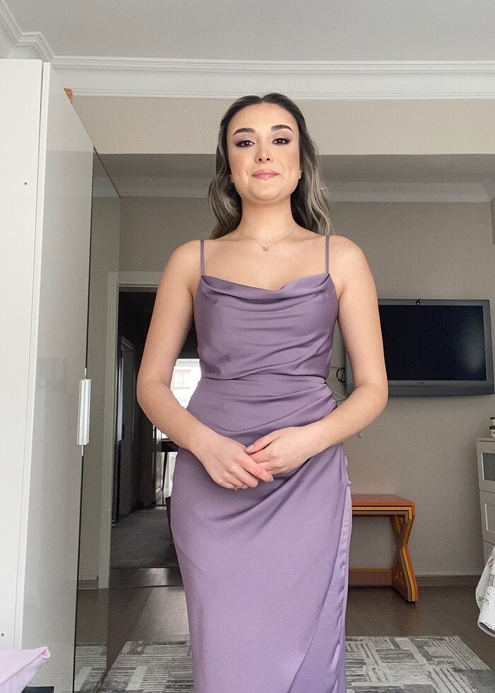 Saten kısa elbise - Görsel 2