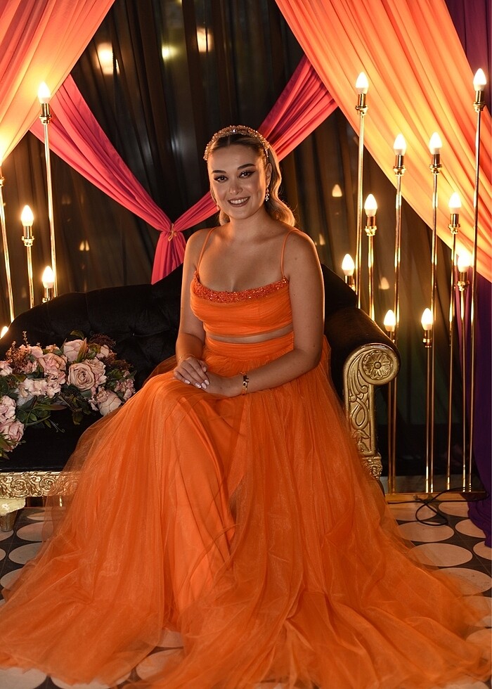 Tasarım Turuncu tül abiye - Görsel 2