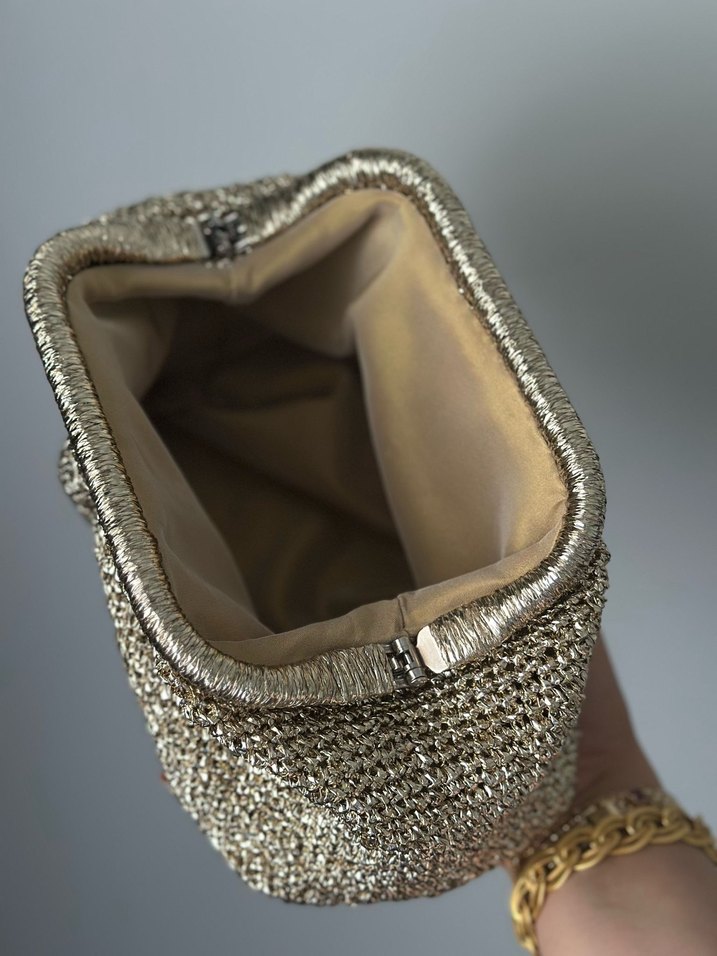 Parlak Altın Renk Örgü Kadın Portföy Çanta - Görsel 3