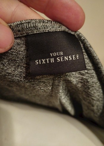 Gri Kısa Kollu Dökümlü Kadın Bluz simli kumaş - Görsel 5