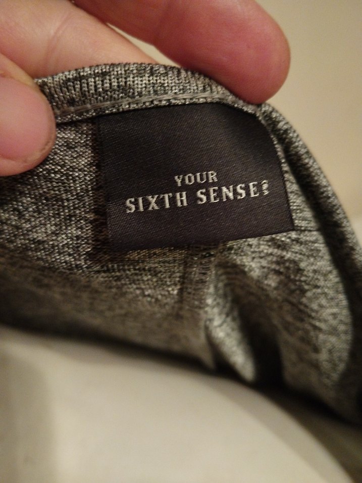 Gri Kısa Kollu Dökümlü Kadın Bluz simli kumaş - Görsel 5