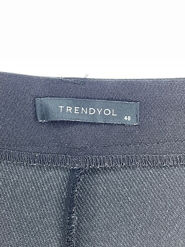 40 Beden siyah Renk Trendyol & Milla Kumaş Pantolon %70 İndirimli.