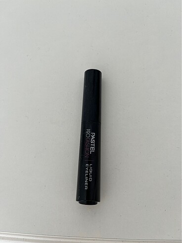 Pastel likit eyeliner