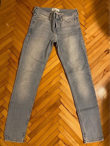Mango jean