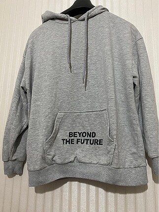 sırt baskılı gri sweatshirt