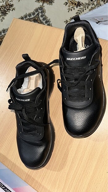 37,5 Beden Skechers kullanılmamış ayakkabı