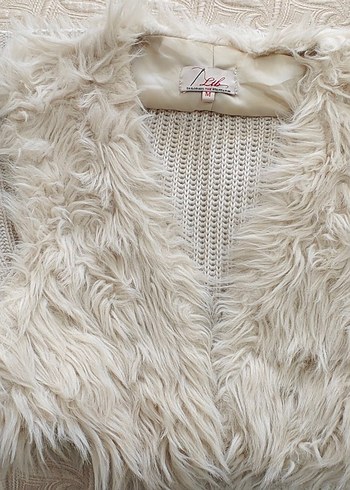 Kadın Bej Kürklü Yelek - Görsel 3